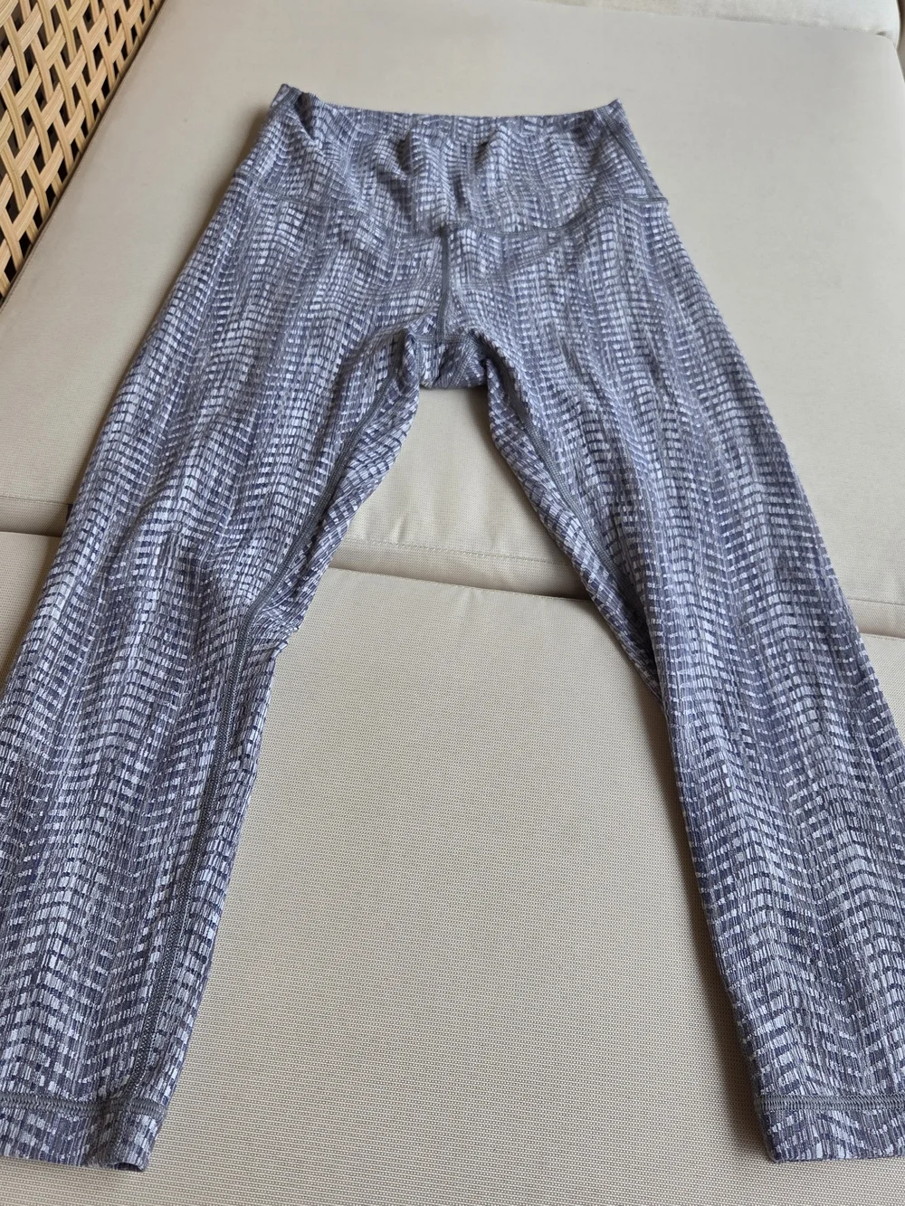 lululemon athletica Grey Textured Women’s Leggings